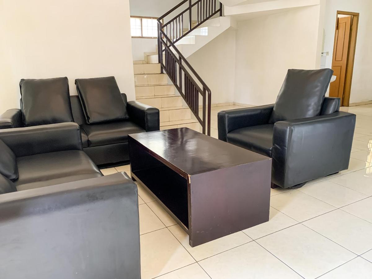 Beranda Istirahat Villa 4Br At Galaxy Resort Puncak Cikundul Экстерьер фото