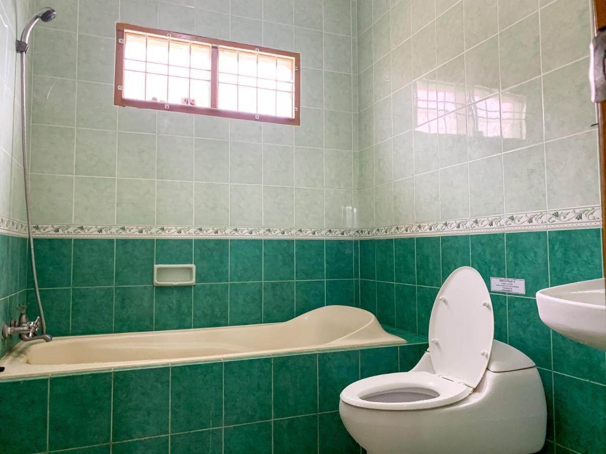 Beranda Istirahat Villa 4Br At Galaxy Resort Puncak Cikundul Экстерьер фото